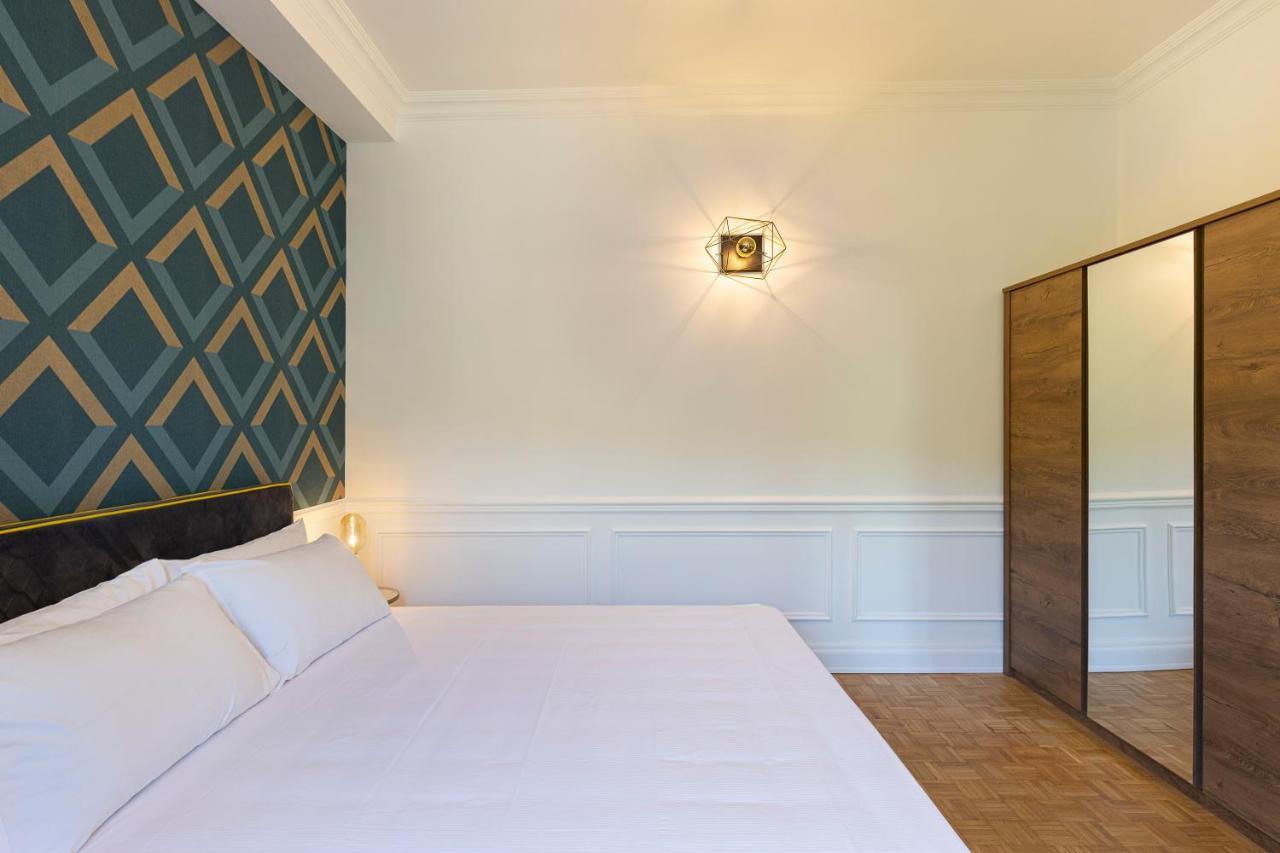 Alex Lodge - By Impero House Lesa Bagian luar foto